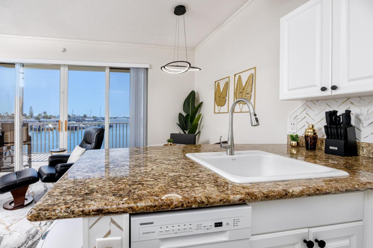 Elegant Waterfront Place For Two/Boca Ciega Resort St. Petersburg Luaran gambar