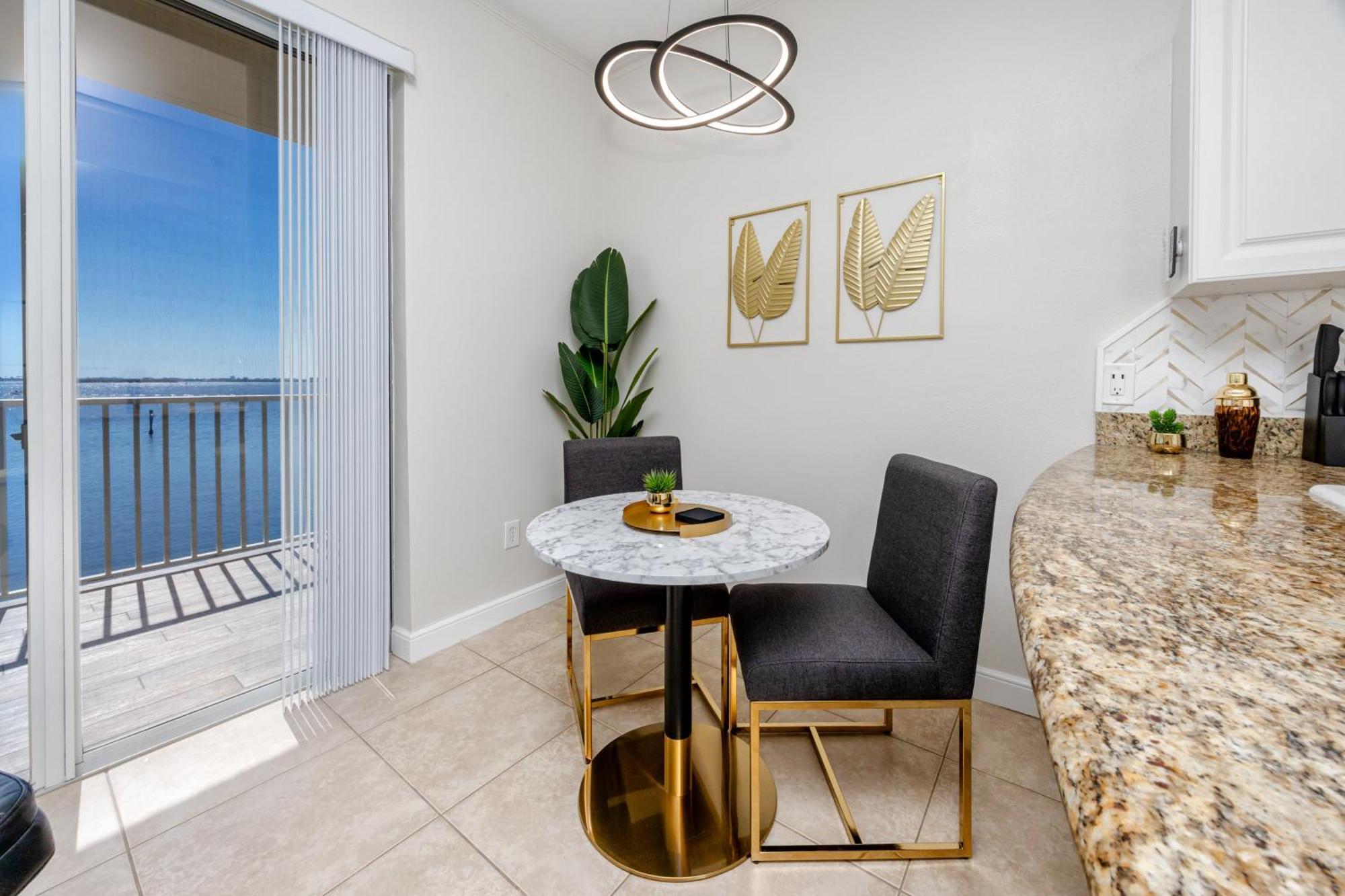 Elegant Waterfront Place For Two/Boca Ciega Resort St. Petersburg Luaran gambar